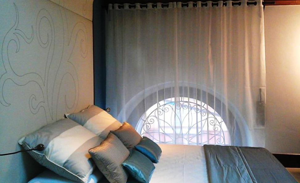 Hotel Palazzo Fortunato Sant'Agata di Militello Bilik gambar