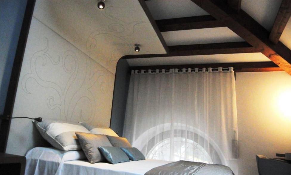 Hotel Palazzo Fortunato Sant'Agata di Militello Bilik gambar