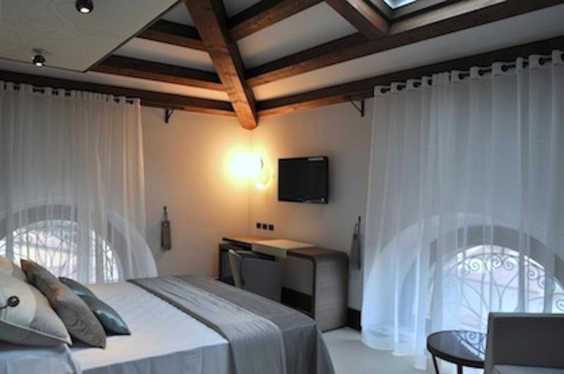Hotel Palazzo Fortunato Sant'Agata di Militello Bilik gambar