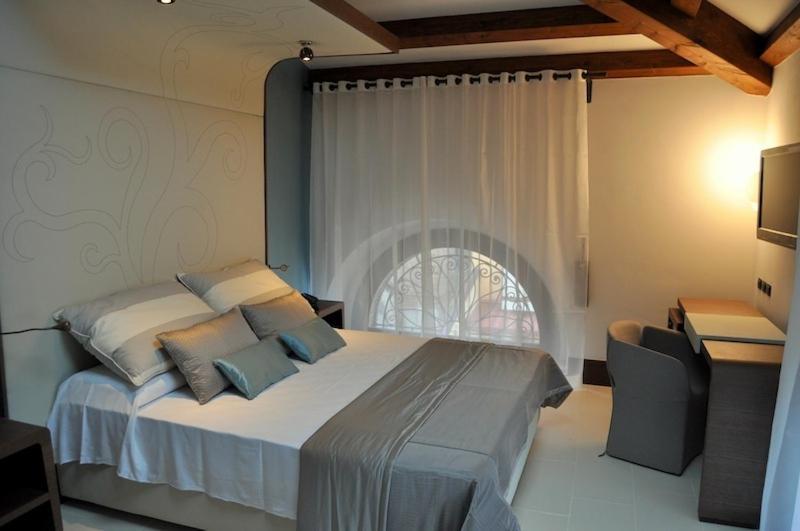Hotel Palazzo Fortunato Sant'Agata di Militello Luaran gambar